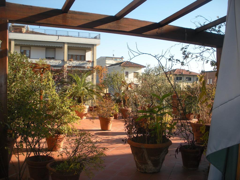 La Terrazza Da Ernestina Lägenhet Lucca Exteriör bild