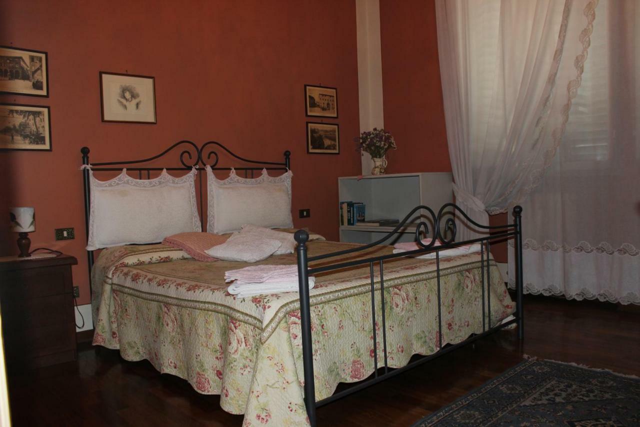 La Terrazza Da Ernestina Lägenhet Lucca Exteriör bild
