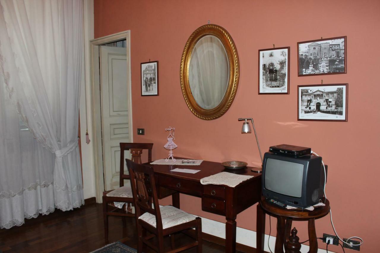 La Terrazza Da Ernestina Lägenhet Lucca Exteriör bild