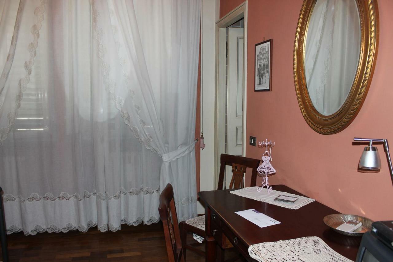 La Terrazza Da Ernestina Lägenhet Lucca Exteriör bild